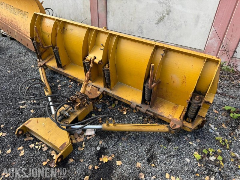 VK skjær / brøyteskjær med hydraulisk sving og fjærutløser - Сільськогосподарська техніка: фото 3 VK skjær / brøyteskjær med hydraulisk sving og fjærutløser - Сільськогосподарська техніка: фото 3