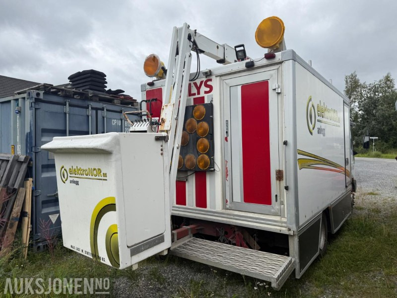 Iveco EuroCargo liftbil med kurv - 179 571 km - Webasto - Arbeidslys - Вантажівка: фото 4 Iveco EuroCargo liftbil med kurv - 179 571 km - Webasto - Arbeidslys - Вантажівка: фото 4