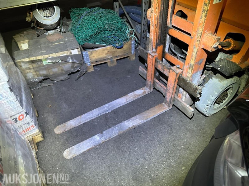 1987 Toyota 4RB10 Truck // gaffeltruck - rep-objekt - Вантажно-розвантажувальна техніка: фото 4 1987 Toyota 4RB10 Truck // gaffeltruck - rep-objekt - Вантажно-розвантажувальна техніка: фото 4