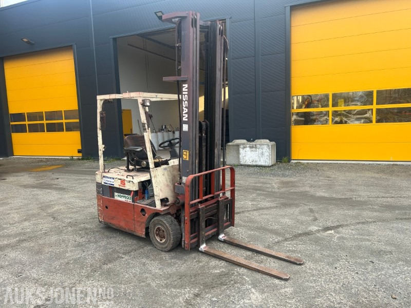 1996 Nissan Gaffeltruck. - Вантажно-розвантажувальна техніка: фото 1 1996 Nissan Gaffeltruck. - Вантажно-розвантажувальна техніка: фото 1