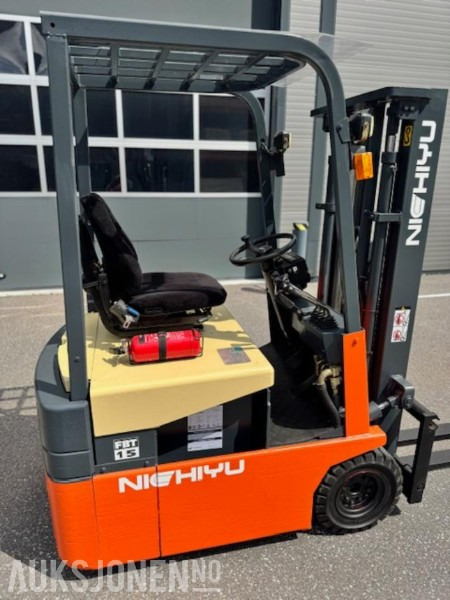 1998 Nichiyu Model FB T15B 300F elektrisk truck - Вантажно-розвантажувальна техніка: фото 4 1998 Nichiyu Model FB T15B 300F elektrisk truck - Вантажно-розвантажувальна техніка: фото 4