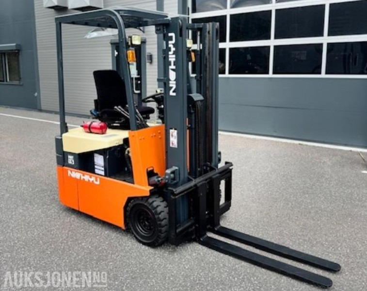 1998 Nichiyu Model FB T15B 300F elektrisk truck - Вантажно-розвантажувальна техніка: фото 1 1998 Nichiyu Model FB T15B 300F elektrisk truck - Вантажно-розвантажувальна техніка: фото 1