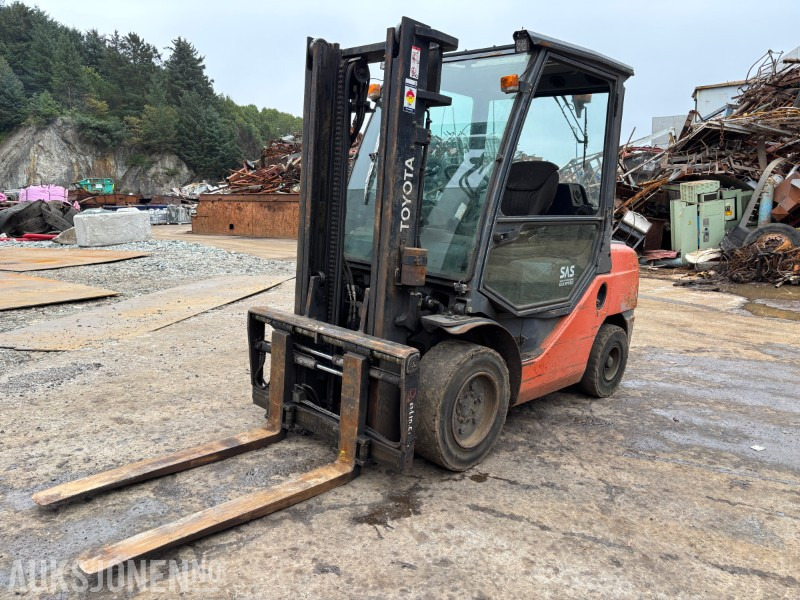 2011 Toyota Gaffeltruck 52-8FDF35 3500kg - Вантажно-розвантажувальна техніка: фото 1 2011 Toyota Gaffeltruck 52-8FDF35 3500kg - Вантажно-розвантажувальна техніка: фото 1