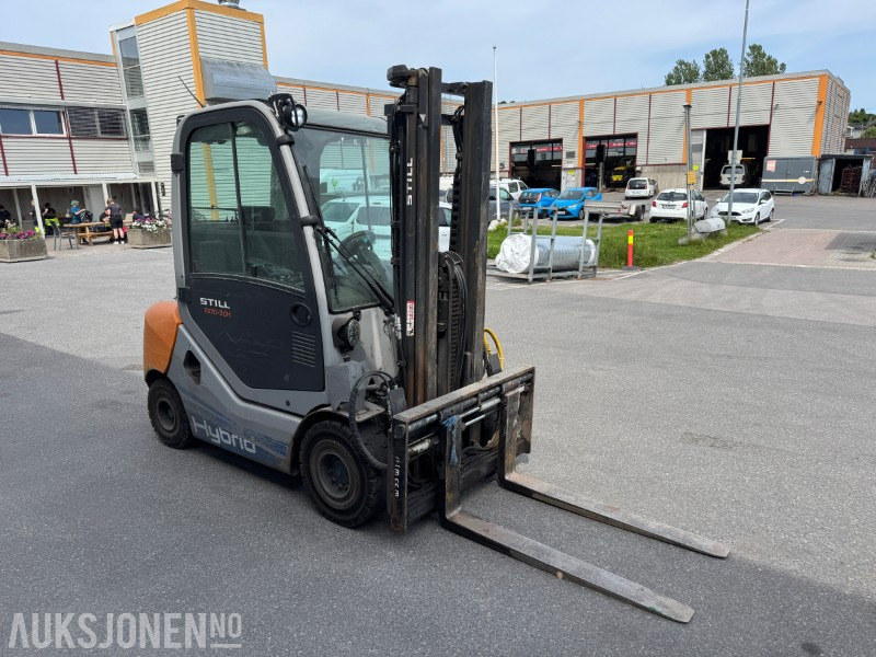 2014 Still RX 70-30 Hybrid Gaffeltruck – 3 tonn løftekapasitet Repobjekt - Вантажно-розвантажувальна техніка: фото 3 2014 Still RX 70-30 Hybrid Gaffeltruck – 3 tonn løftekapasitet Repobjekt - Вантажно-розвантажувальна техніка: фото 3