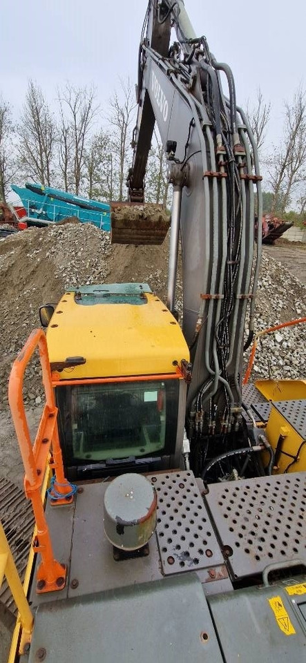 Гусеничний екскаватор Volvo EC 220EL: фото 15
