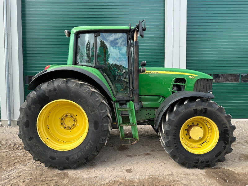 John Deere 7530 - Трактор: фото 4 John Deere 7530 - Трактор: фото 4