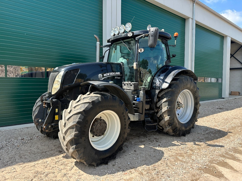 New Holland T7.260 Power Command - Трактор: фото 1 New Holland T7.260 Power Command - Трактор: фото 1