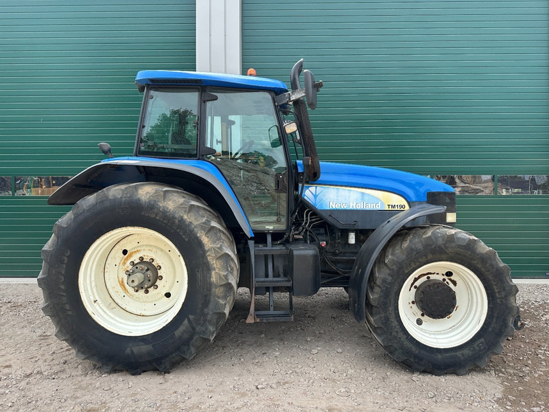 New Holland TM 190 - Трактор: фото 4 New Holland TM 190 - Трактор: фото 4