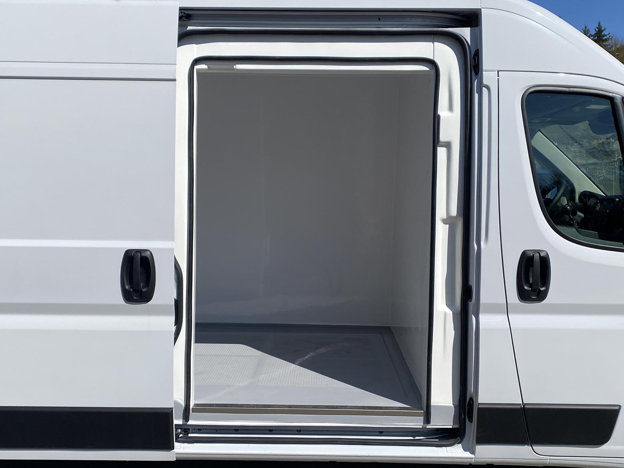 Новий Фургон-рефрижератор FIAT DUCATO L3H2 140PS | TIEFKÜHLFAHRZEUG -20C + KONVEKTA TK 4022 12V-230V: фото 12