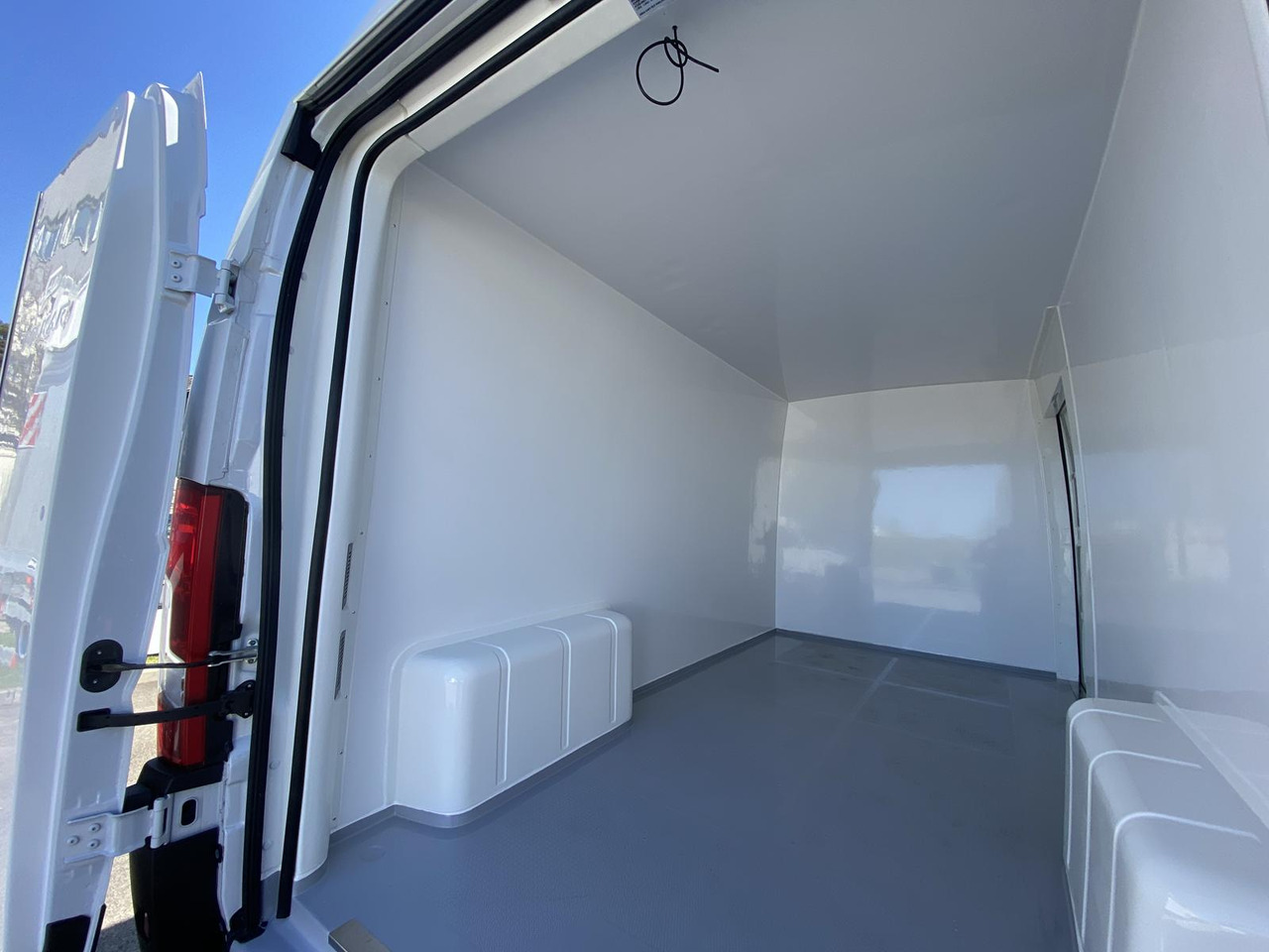 Новий Фургон-рефрижератор FIAT DUCATO L3H2 140PS | TIEFKÜHLFAHRZEUG -20C + KONVEKTA TK 4022 12V-230V: фото 7