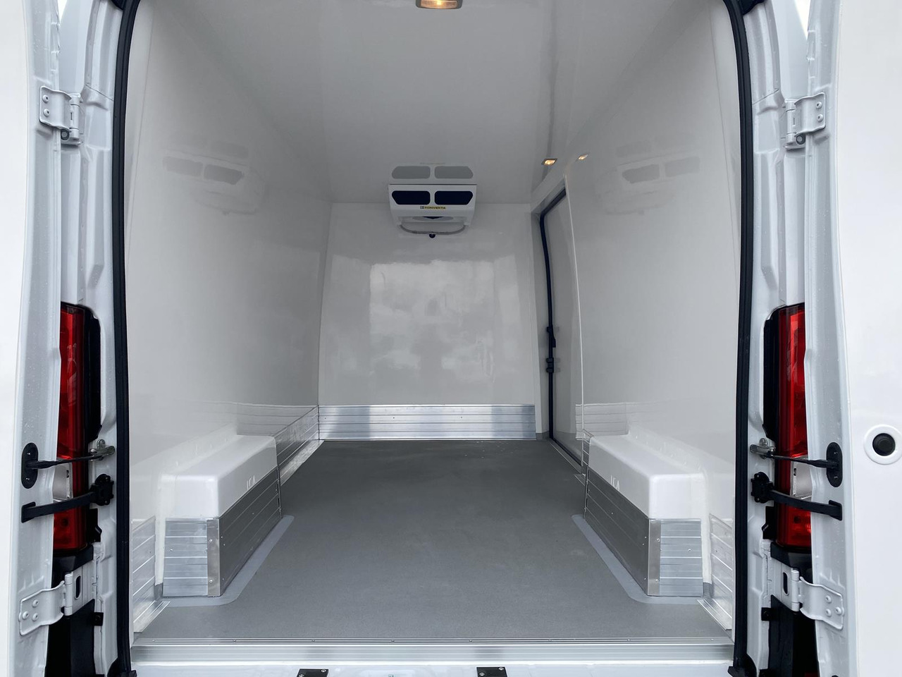 Новий Фургон-рефрижератор PEUGEOT BOXER L3H2 180PS CONFORT 335 / FRISCHDIENST BIS 0 + KONVEKTA FK2321 12-230V: фото 12