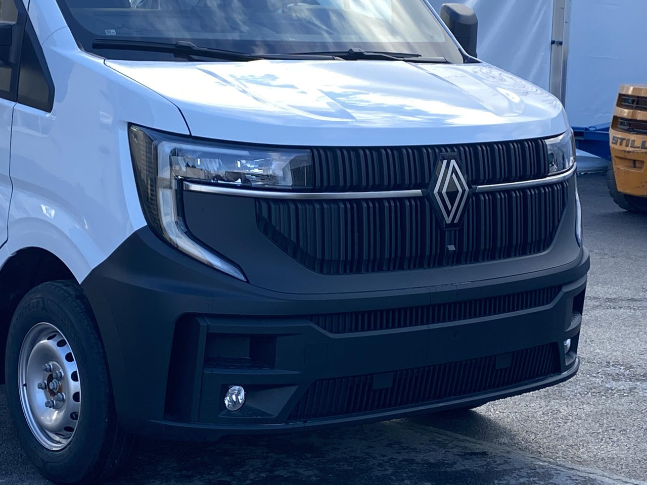 RENAULT NEW MASTER L3 170PS 1+2 PRITSCHE PLANE 4300MM - Тентований фургон: фото 5 RENAULT NEW MASTER L3 170PS 1+2 PRITSCHE PLANE 4300MM - Тентований фургон: фото 5