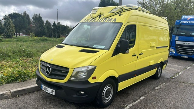 Mercedes Benz AMBULANCE Lot of 10 units Sprinter 313 CDI Automatic - Комунальна/ Спеціальна техніка: фото 1 Mercedes Benz AMBULANCE Lot of 10 units Sprinter 313 CDI Automatic - Комунальна/ Спеціальна техніка: фото 1