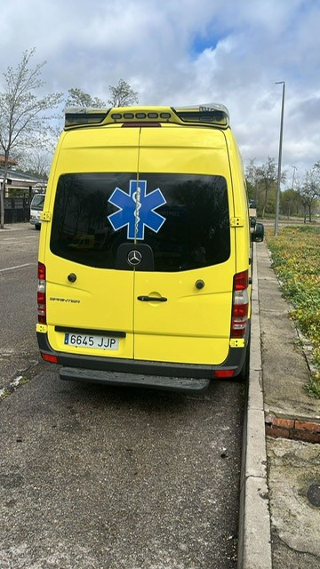 Mercedes Benz AMBULANCE Lot of 10 units Sprinter 313 CDI Automatic - Суцільнометалевий фургон: фото 2 Mercedes Benz AMBULANCE Lot of 10 units Sprinter 313 CDI Automatic - Суцільнометалевий фургон: фото 2