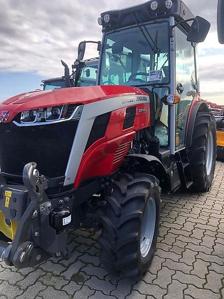 Massey Ferguson MF 3VI105 Efficient - Трактор: фото 3 Massey Ferguson MF 3VI105 Efficient - Трактор: фото 3