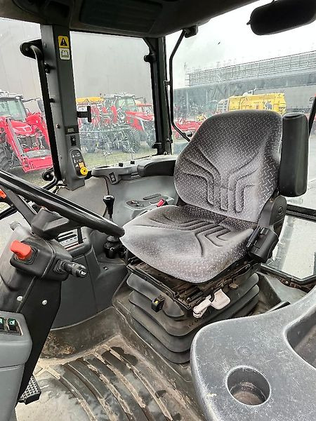 Трактор New Holland TS 115: фото 10