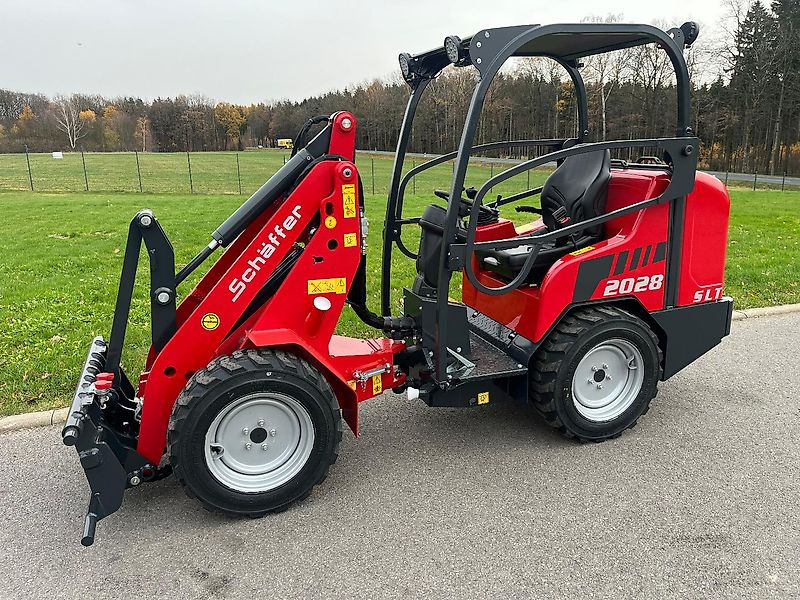 Schäffer 2028 SLT - Компактний фронтальний навантажувач: фото 1 Schäffer 2028 SLT - Компактний фронтальний навантажувач: фото 1