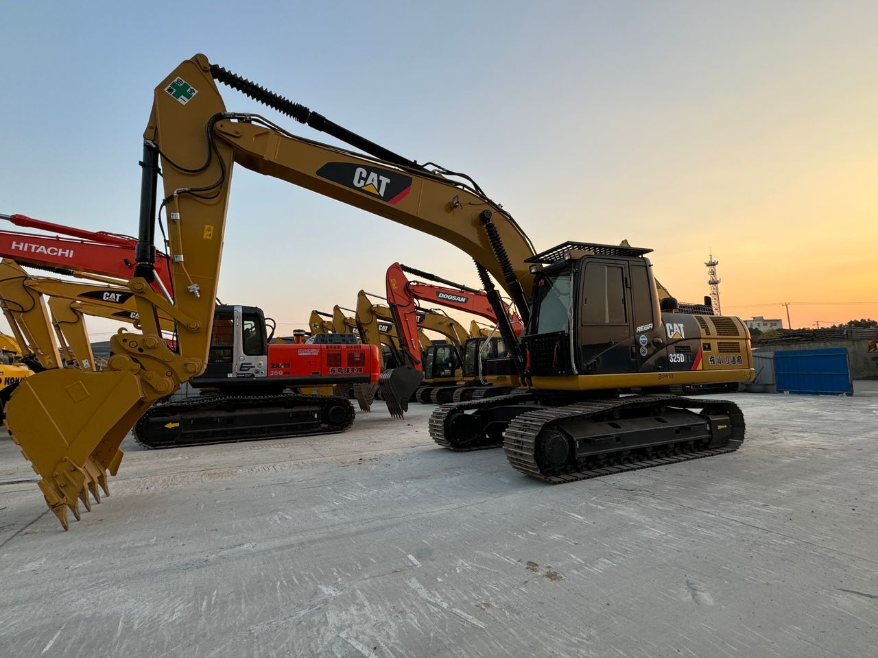 Caterpillar 325D CAT 325D2 329D 330D 330D2 25 Ton Used Excavator for Sale - Гусеничний екскаватор: фото 3 Caterpillar 325D CAT 325D2 329D 330D 330D2 25 Ton Used Excavator for Sale - Гусеничний екскаватор: фото 3