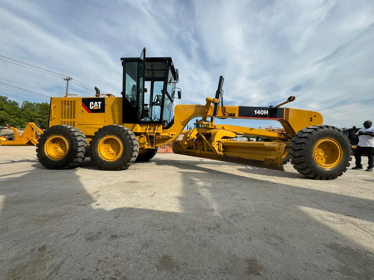 Caterpillar CAT 140 140H 140K Used Grader Secondhand Motor Grader in High Quality - Грейдер: фото 4 Caterpillar CAT 140 140H 140K Used Grader Secondhand Motor Grader in High Quality - Грейдер: фото 4