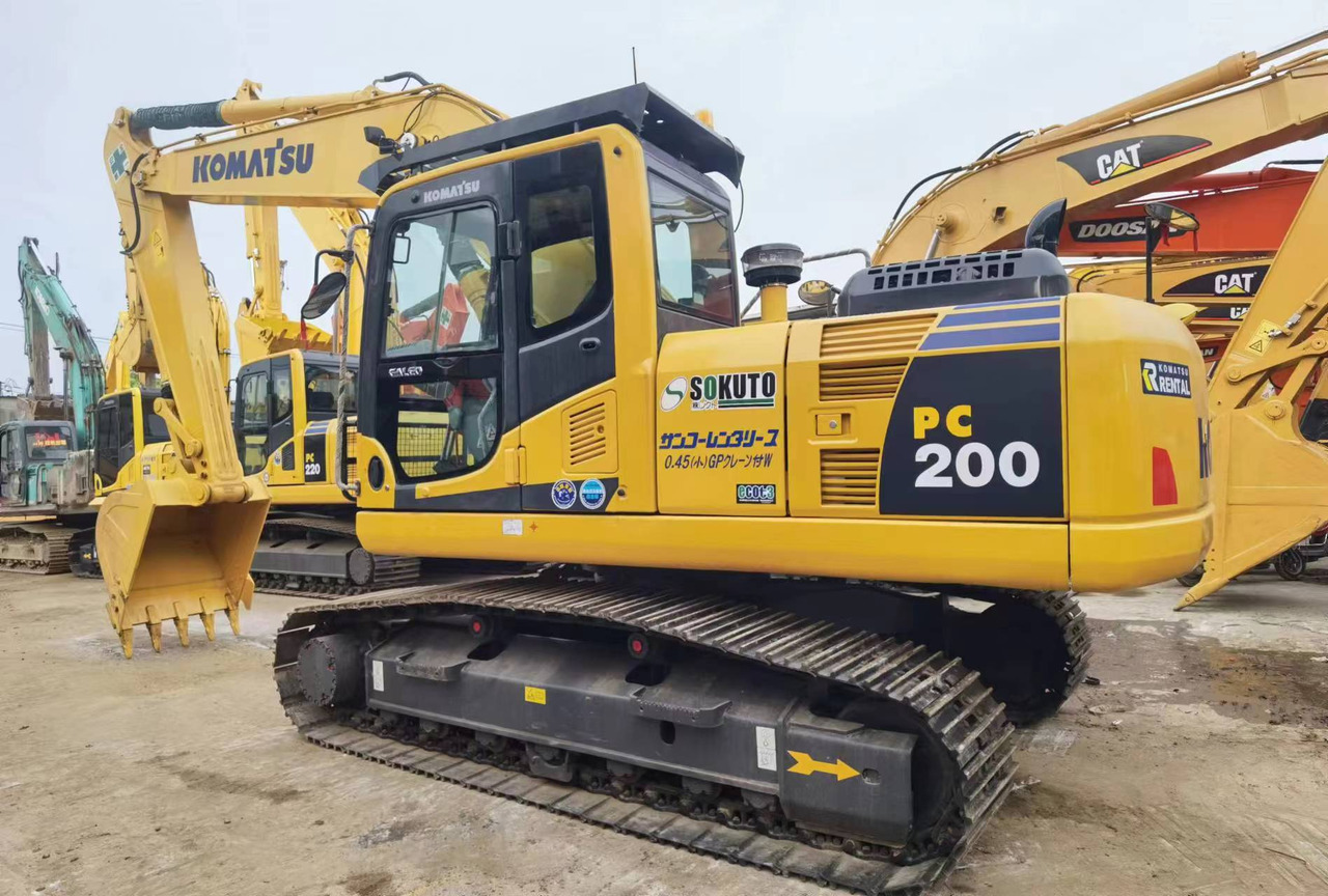 Komatsu PC200 PC210 PC220 Used Excavator in Excellent Work Condition - Гусеничний екскаватор: фото 1 Komatsu PC200 PC210 PC220 Used Excavator in Excellent Work Condition - Гусеничний екскаватор: фото 1