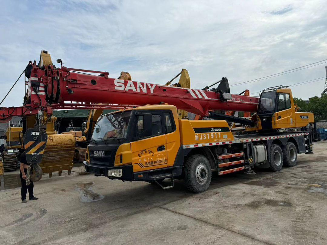 Sany Used Truck Crane 25 Ton with Excellent Work Performance and 1 year Warrenty - Автокран: фото 5 Sany Used Truck Crane 25 Ton with Excellent Work Performance and 1 year Warrenty - Автокран: фото 5