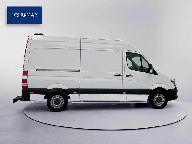 Mercedes-Benz Sprinter 314 2.2 CDI L2H2 Automaat Trekhaak Navigatie Storevan Inrichting Achteruitrijcamera Cruise Control - Суцільнометалевий фургон: фото 3 Mercedes-Benz Sprinter 314 2.2 CDI L2H2 Automaat Trekhaak Navigatie Storevan Inrichting Achteruitrijcamera Cruise Control - Суцільнометалевий фургон: фото 3