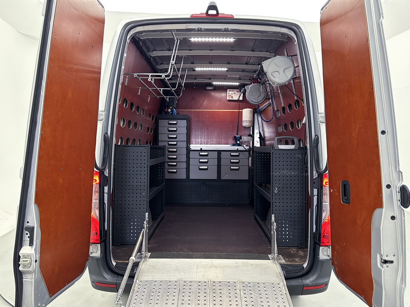Mercedes-Benz Sprinter 315 1.9 CDI L2H2 9G automaat Inrichting 220v omvormer Geveerde stoel Navigatie Cruise control - Легковий фургон: фото 4 Mercedes-Benz Sprinter 315 1.9 CDI L2H2 9G automaat Inrichting 220v omvormer Geveerde stoel Navigatie Cruise control - Легковий фургон: фото 4