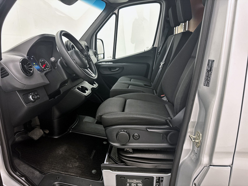 Mercedes-Benz Sprinter 315 1.9 CDI L2H2 Automaat Navigatie Blind spot Carplay Betimmering - Суцільнометалевий фургон: фото 4 Mercedes-Benz Sprinter 315 1.9 CDI L2H2 Automaat Navigatie Blind spot Carplay Betimmering - Суцільнометалевий фургон: фото 4