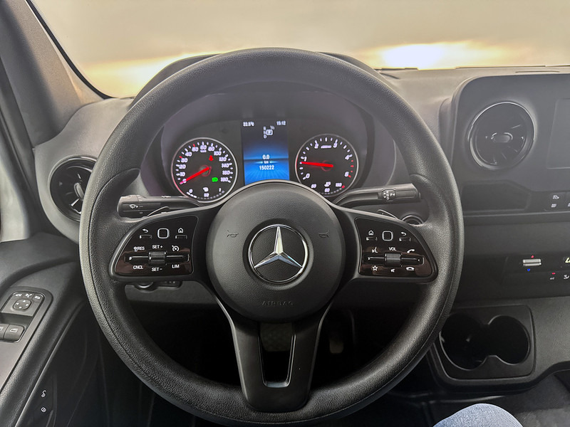 Mercedes-Benz Sprinter 315 1.9 CDI L2H2 Automaat Navigatie Blind spot Carplay Betimmering - Суцільнометалевий фургон: фото 5 Mercedes-Benz Sprinter 315 1.9 CDI L2H2 Automaat Navigatie Blind spot Carplay Betimmering - Суцільнометалевий фургон: фото 5