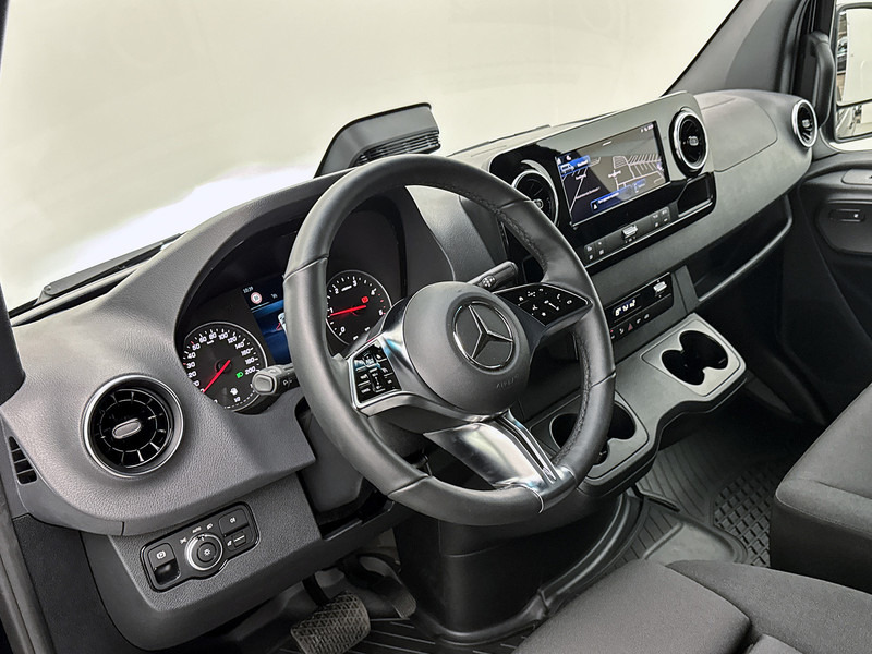 Mercedes-Benz Sprinter 317 1.9 CDI L2 Pro 3500kg trekhaak Navigatie Betimmering Camera + sensoren Stoel en stuurverwarming - Суцільнометалевий фургон: фото 5 Mercedes-Benz Sprinter 317 1.9 CDI L2 Pro 3500kg trekhaak Navigatie Betimmering Camera + sensoren Stoel en stuurverwarming - Суцільнометалевий фургон: фото 5