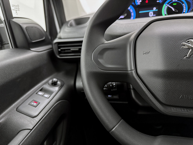 Легковий фургон, Електричний фургон Peugeot e-Partner 136 L1 50 kWh Achteruitrijcamera Cruise Control Volledig elektrisch: фото 20