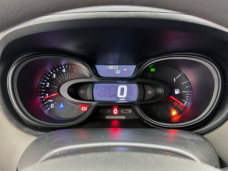 Renault Trafic 1.6 dCi T29 L2H1 Comfort Energy Navigatie Imperiaal Trekhaak Cruise control - Легковий фургон: фото 5 Renault Trafic 1.6 dCi T29 L2H1 Comfort Energy Navigatie Imperiaal Trekhaak Cruise control - Легковий фургон: фото 5