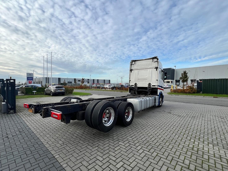 Scania S450 6x2 chassis cabine Retarder / Alcoa / Standclima / 715cm - Вантажівка шасі: фото 5 Scania S450 6x2 chassis cabine Retarder / Alcoa / Standclima / 715cm - Вантажівка шасі: фото 5