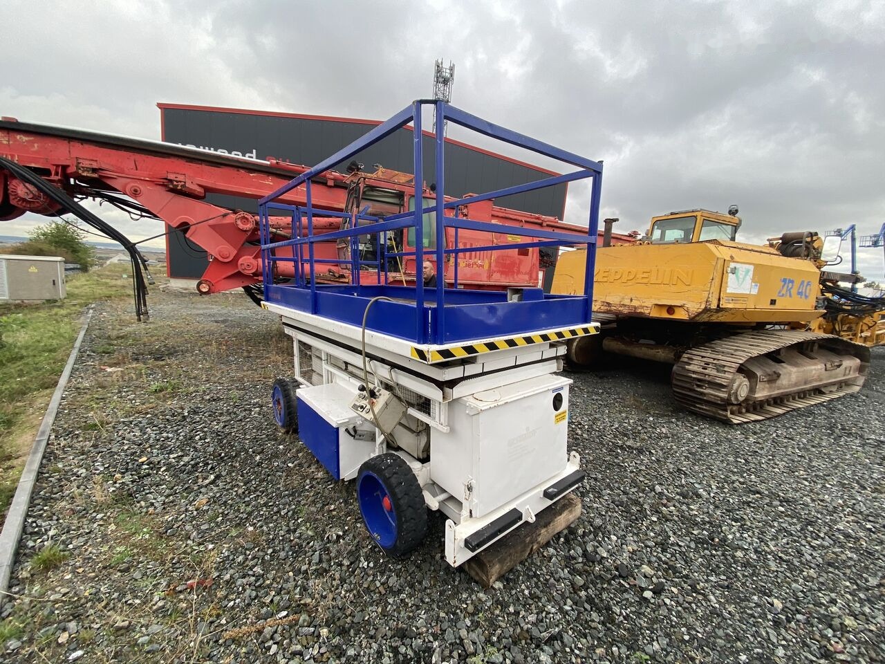 Bluelift NACELA LIFT TKD HL 80 EV / Electrica / 9,7 m / 850 kg - Ножичний підйомник: фото 2 Bluelift NACELA LIFT TKD HL 80 EV / Electrica / 9,7 m / 850 kg - Ножичний підйомник: фото 2