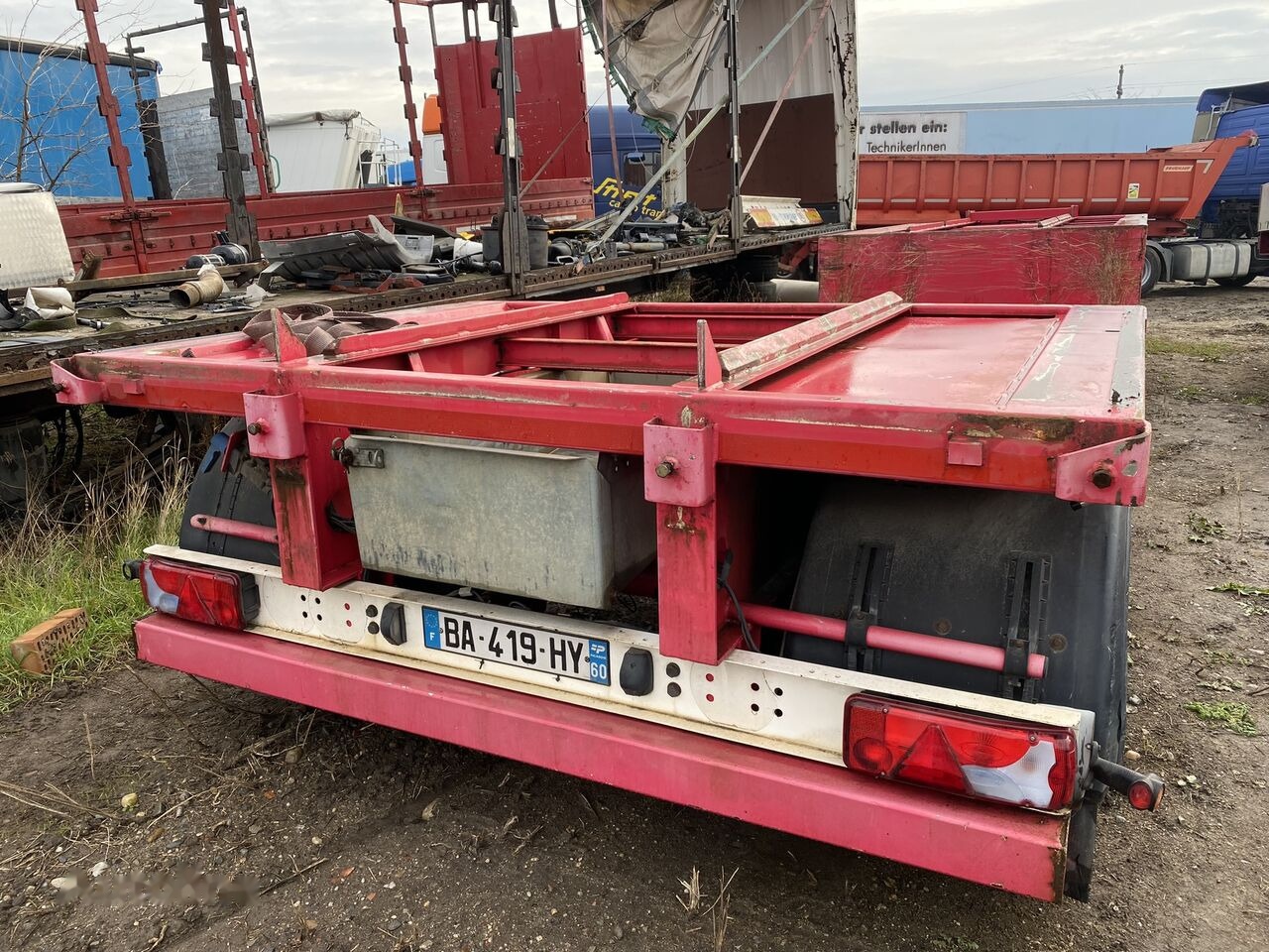 Fliegl Trailer 1 AXE ASCA ---FRANTA - Transport Special - LOWRIDER - Низькорамна платформа напівпричіп: фото 2 Fliegl Trailer 1 AXE ASCA ---FRANTA - Transport Special - LOWRIDER - Низькорамна платформа напівпричіп: фото 2