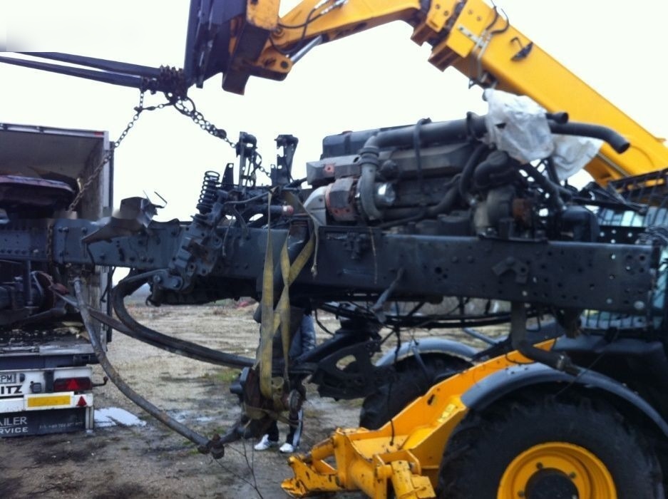 DAF xf95 EURO 5 piese din dezmembrari - Тягач: фото 4 DAF xf95 EURO 5 piese din dezmembrari - Тягач: фото 4