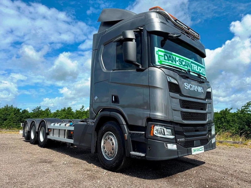 Scania R650 V8 NGS Steel / Air suspension. 4550mm weelbase. - Вантажівка шасі: фото 1 Scania R650 V8 NGS Steel / Air suspension. 4550mm weelbase. - Вантажівка шасі: фото 1