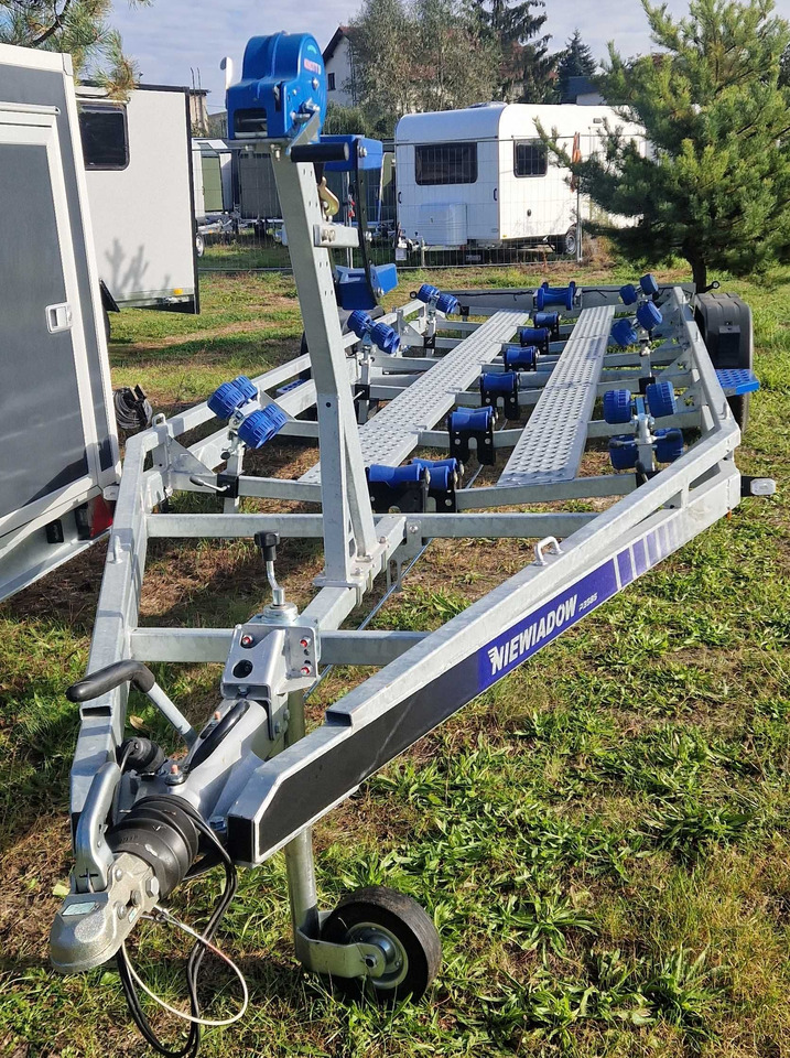 Nowa Przyczepa Podłodziowa 3500kg do 10M Niewiadów P3585HT - Причіп для човна: фото 1 Nowa Przyczepa Podłodziowa 3500kg do 10M Niewiadów P3585HT - Причіп для човна: фото 1