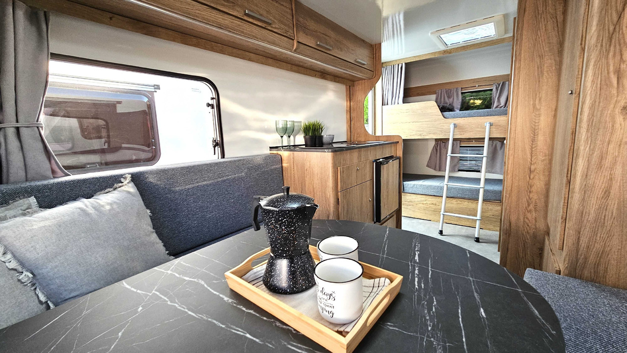 Nowy 2025 N-LAZUR Niewiadów dla 4os. - Причіп дача: фото 3 Nowy 2025 N-LAZUR Niewiadów dla 4os. - Причіп дача: фото 3