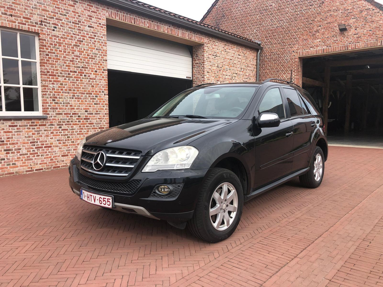 Mercedes ML 350 CDI - Легковий автомобіль: фото 1 Mercedes ML 350 CDI - Легковий автомобіль: фото 1