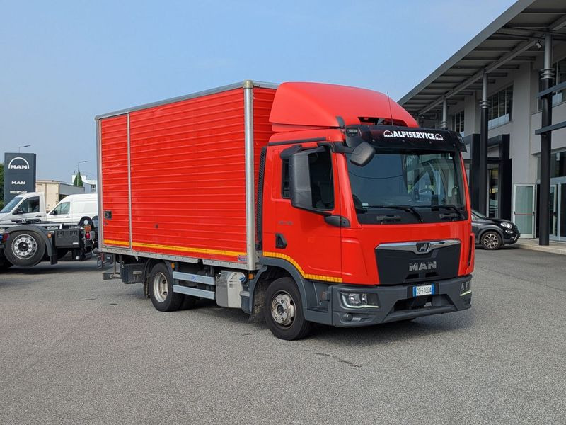 MAN TGL Cubo con pedana 7,5 tonn EURO6 MAN TGL 7,5 tonn EURO6 - Вантажівка з закритим кузовом: фото 1 MAN TGL Cubo con pedana 7,5 tonn EURO6 MAN TGL 7,5 tonn EURO6 - Вантажівка з закритим кузовом: фото 1