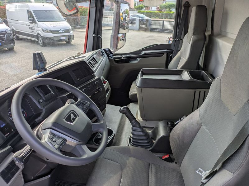 MAN TGL Cubo con pedana 7,5 tonn EURO6 MAN TGL 7,5 tonn EURO6 - Вантажівка з закритим кузовом: фото 4 MAN TGL Cubo con pedana 7,5 tonn EURO6 MAN TGL 7,5 tonn EURO6 - Вантажівка з закритим кузовом: фото 4