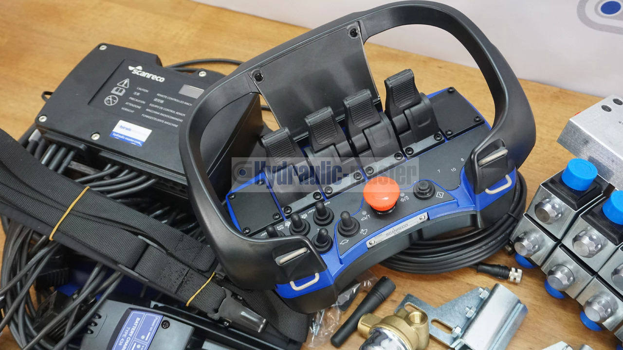 Будівельна техніка Scanreco RC 400 Radio Remote Control with 4 Functions  with Actuators 12/24V for HIAB: фото 7