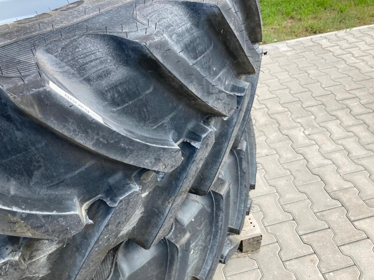 Alliance 520/85R46 PASSEND ZU LEEB 8 GS - Шина: фото 5 Alliance 520/85R46 PASSEND ZU LEEB 8 GS - Шина: фото 5