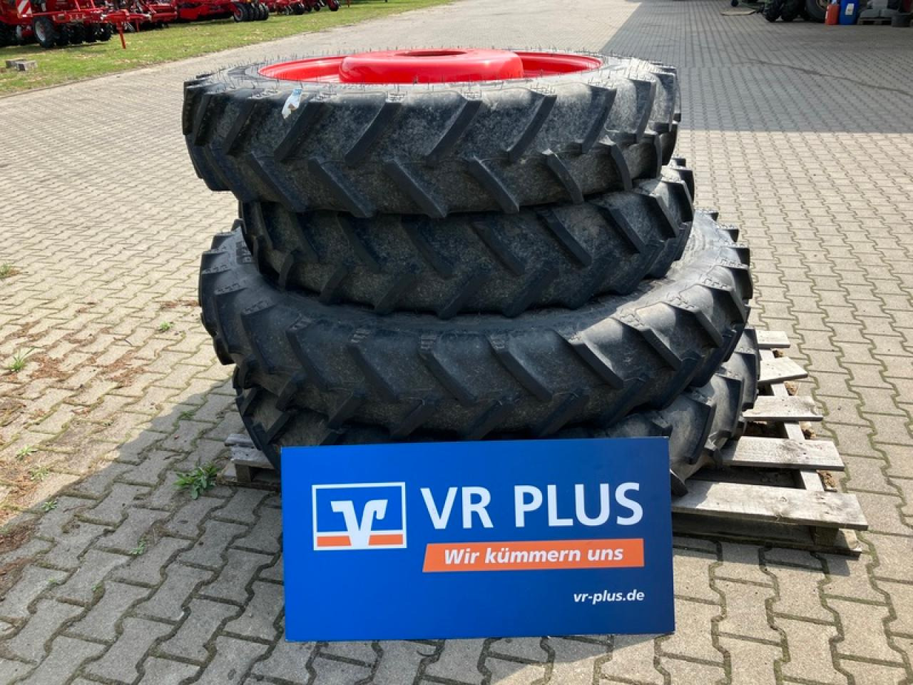BKT 300/95R52 // 270/95R38 SPUR 1,50M - Шина: фото 1 BKT 300/95R52 // 270/95R38 SPUR 1,50M - Шина: фото 1