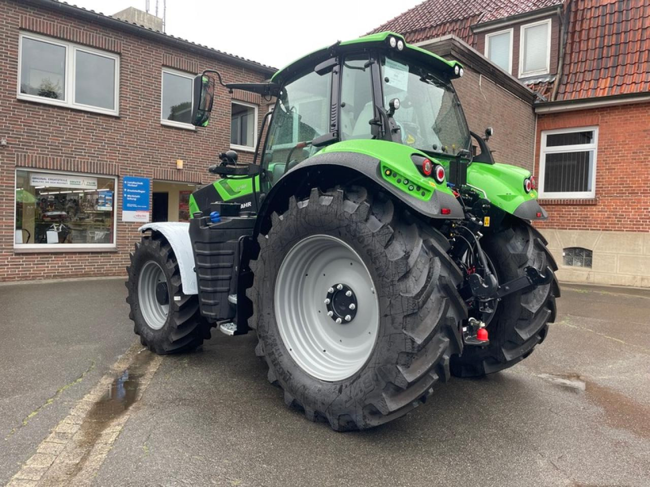 Deutz-Fahr 6210 PSHIFT AKTION - Трактор: фото 3 Deutz-Fahr 6210 PSHIFT AKTION - Трактор: фото 3