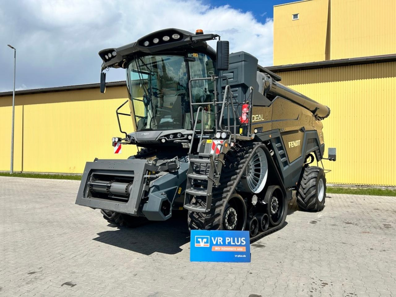 Fendt AKTIONIDEAL 8T NEUMASCHINE - Зернозбиральний комбайн: фото 1 Fendt AKTIONIDEAL 8T NEUMASCHINE - Зернозбиральний комбайн: фото 1