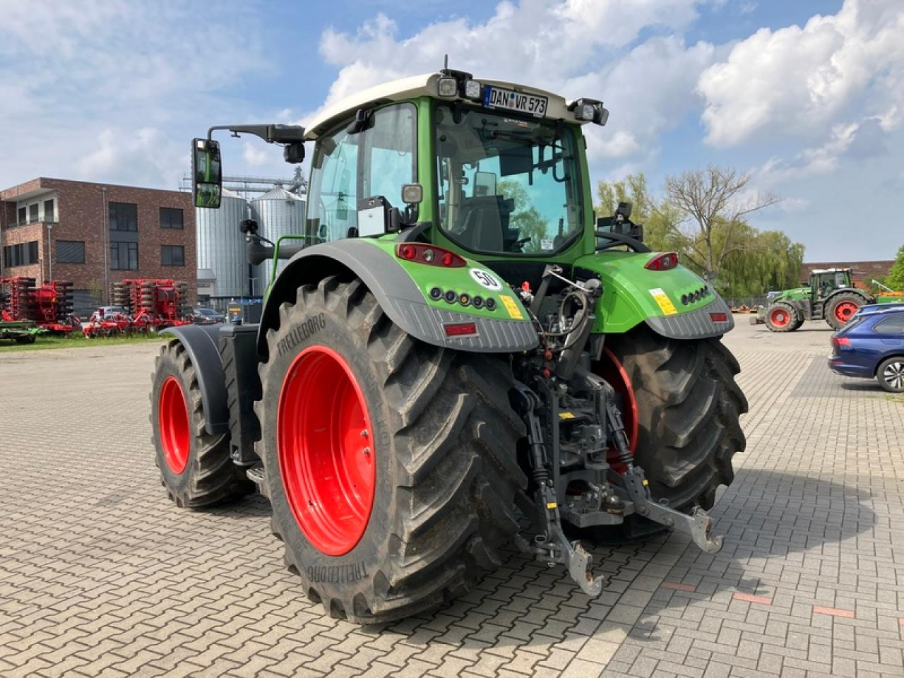 Fendt VARIO 724 GEN 6 PROFI PLUS SET 2 - Трактор: фото 3 Fendt VARIO 724 GEN 6 PROFI PLUS SET 2 - Трактор: фото 3