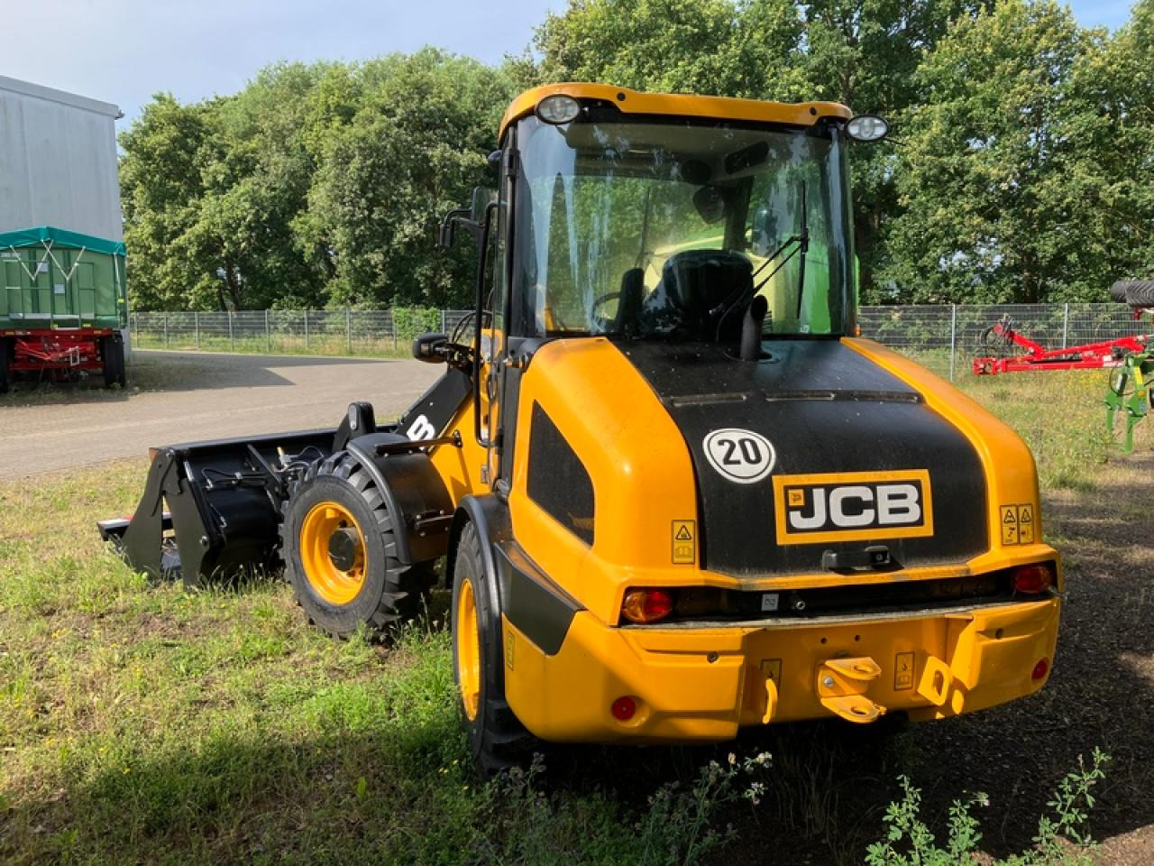 JCB 406 AGRI - Колісний навантажувач: фото 3 JCB 406 AGRI - Колісний навантажувач: фото 3