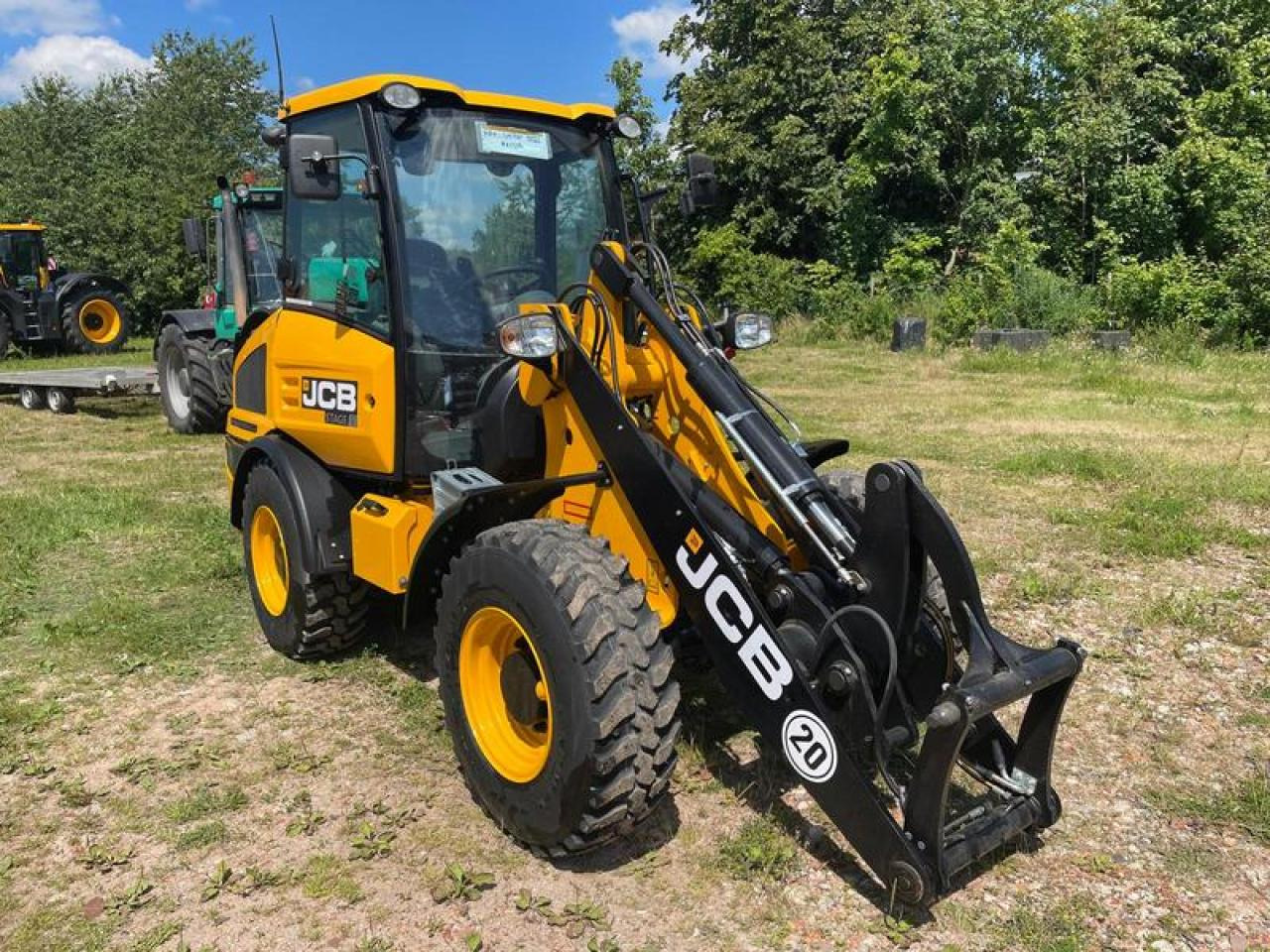 JCB 406 AGRI STUFE V AKTION - Колісний навантажувач: фото 4 JCB 406 AGRI STUFE V AKTION - Колісний навантажувач: фото 4